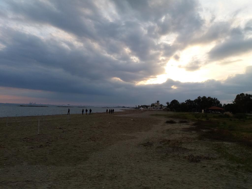 Miltos Beach House Larnaca Zewnętrze zdjęcie