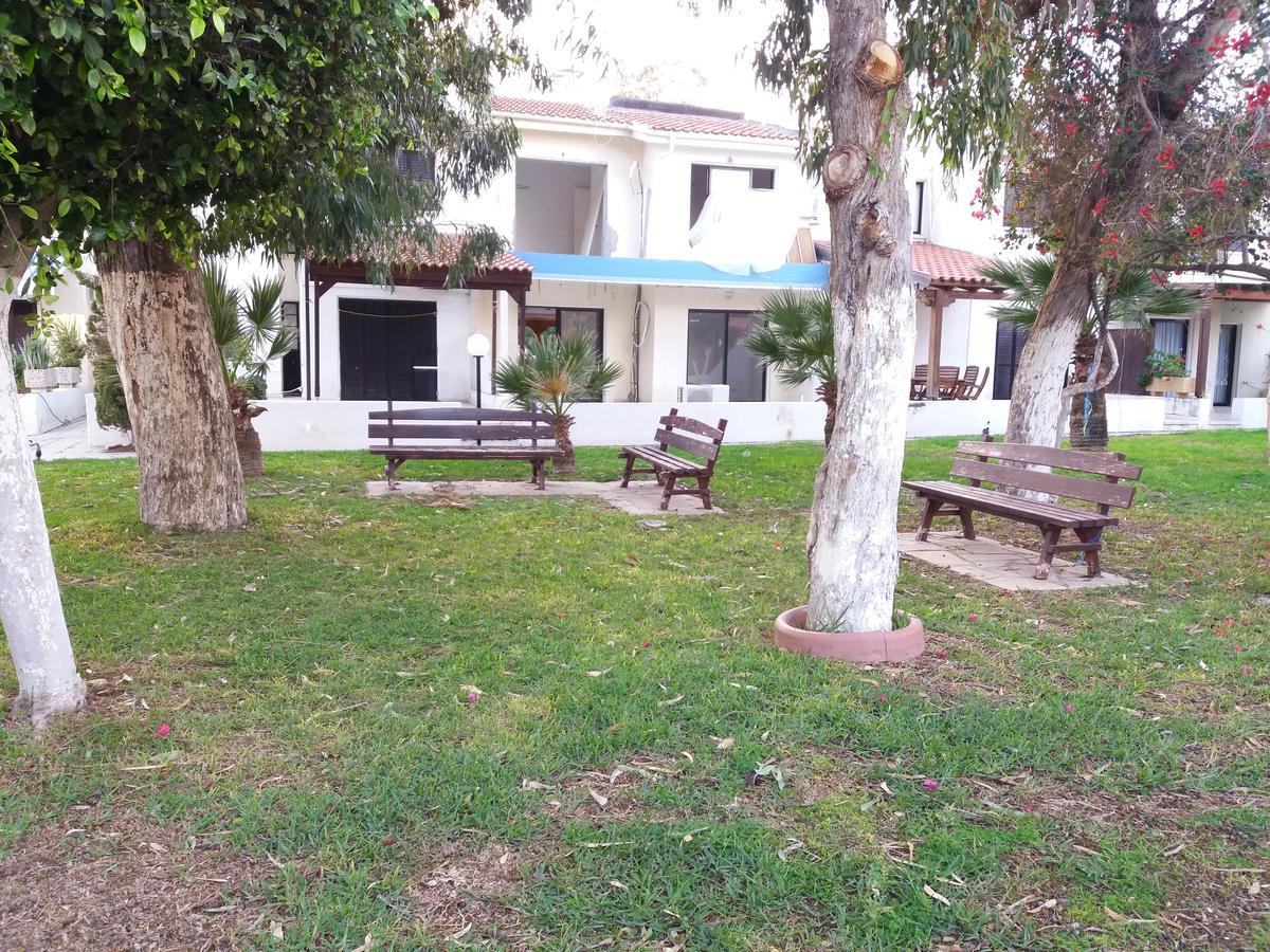 Miltos Beach House Larnaca Pokój zdjęcie